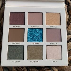Beautycounter Velvet Eyeshadow Palette - Iconic - New in Box